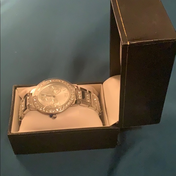 Brand New Watch - Picture 3 of 4